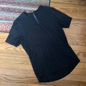 Lululemon Men’s Basic Black T-Shirt